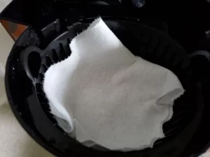 Using A Paper Towel As A Coffee Filter