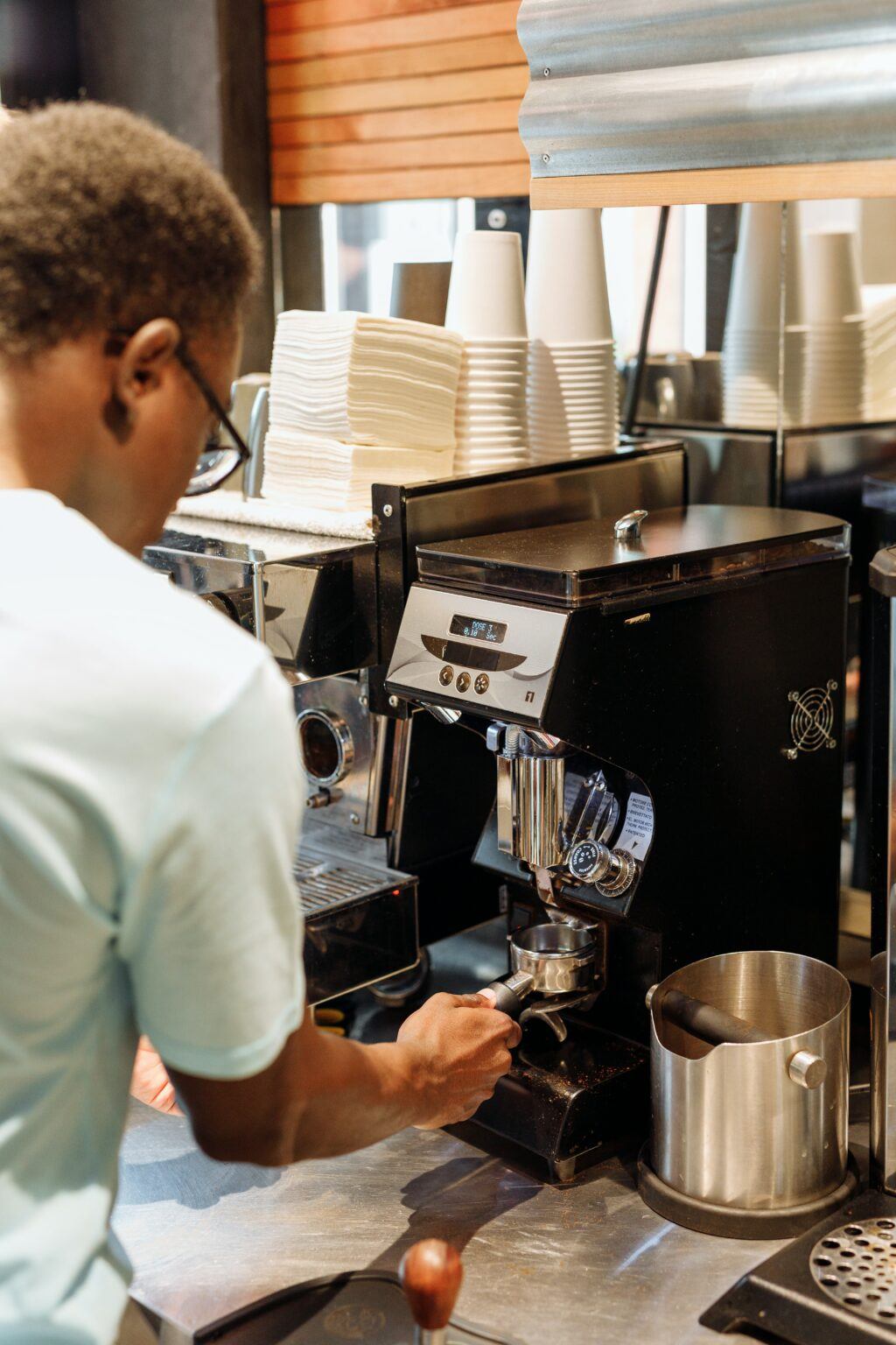 Conical Vs Flat Burr Grinders The Battle Of The Burr Latte Love Brew