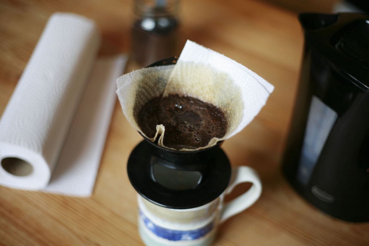 Using A Paper Towel As A Coffee Filter Coffee Filter Hacks! Latte